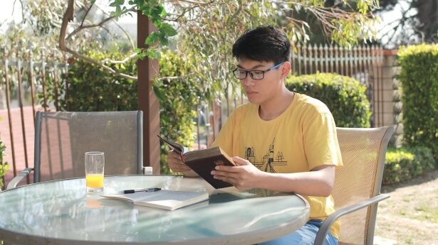 Gereja Tuhan Yang Mahakuasa, Kilat dari Timur, Kesaksian Kristen,